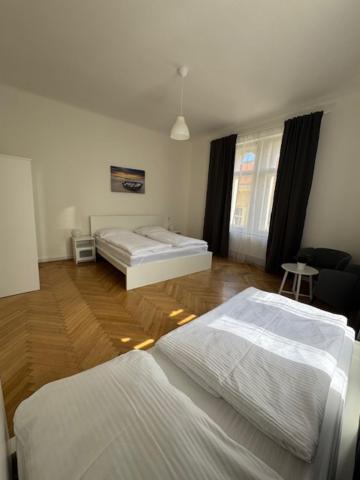 Welcome Hostel & Apartments Praguecentre Eksteriør billede