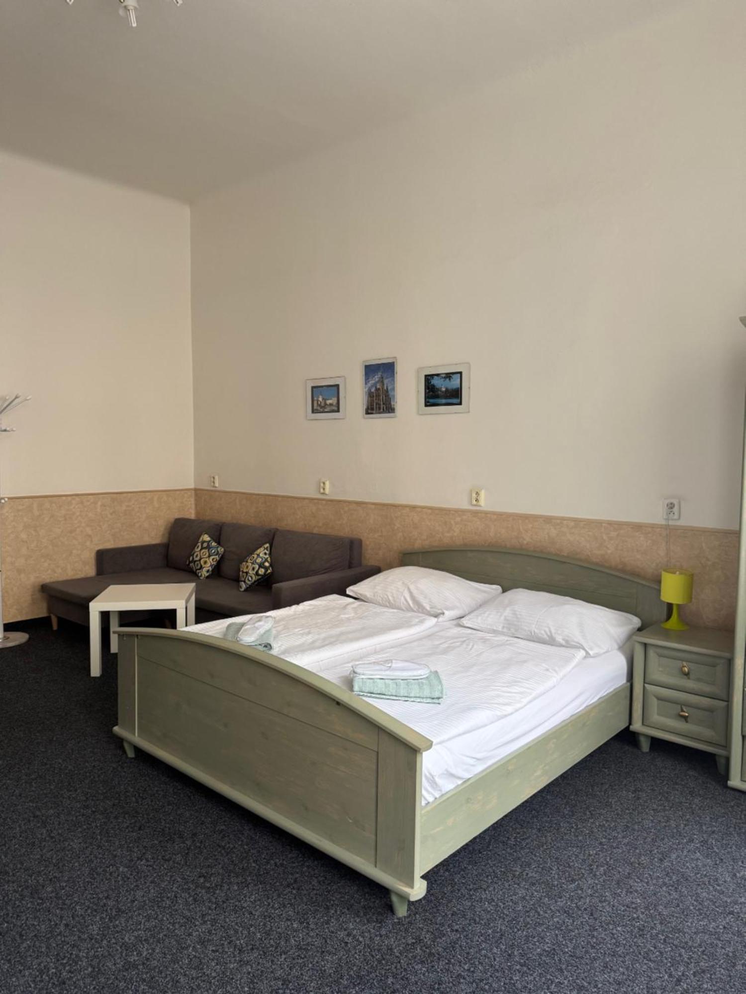 Welcome Hostel & Apartments Praguecentre Eksteriør billede